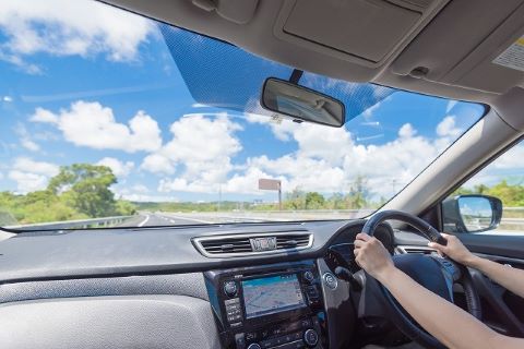 車からの異音 カラカラ音 の原因は 走行中や足回り ブレーキ時の理由と修理代について 車検ナビ